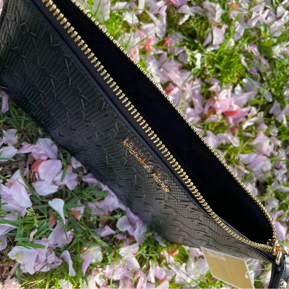 MICHAEL KORS Women's Jet Set LG Zip CLUTCH Wrist-let Wallet Leather Black NWT - Picture 5 of 6